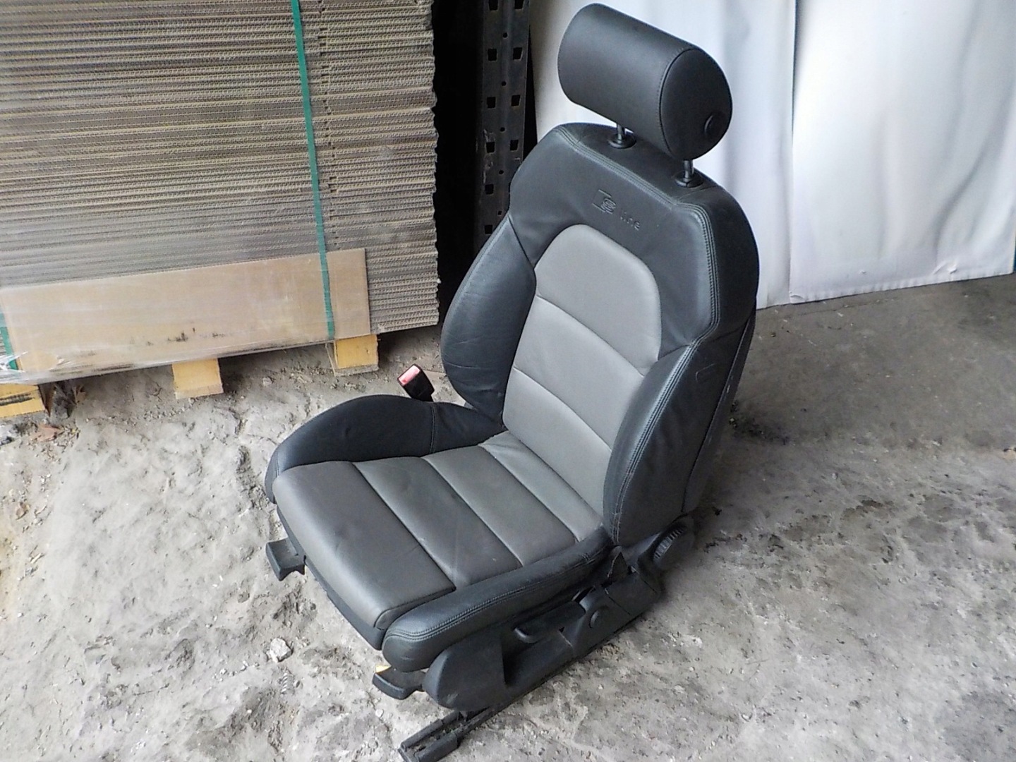 AUDI A4 B6 B7 seat driver´s left front front S LINE