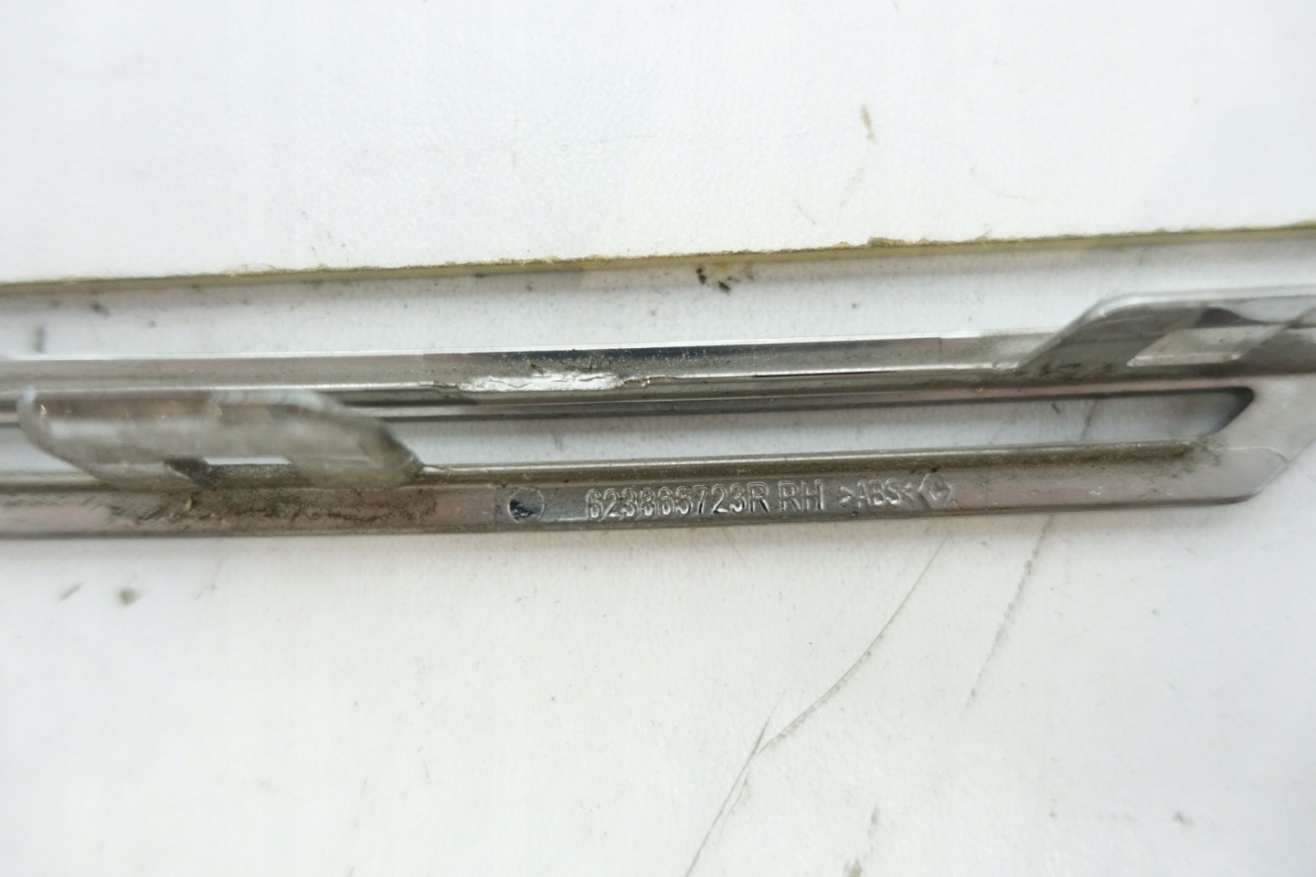 moulding CHROM GRILLA right front RENAULT MEGANE IV 16- 623865723R