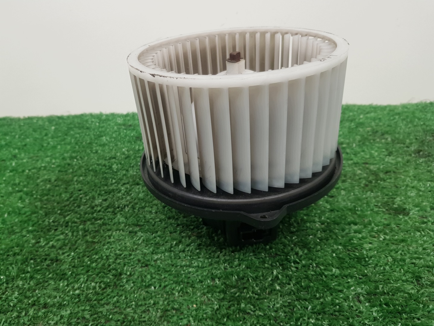 ventilator rešetka ventilacije KIA SPORTAGE 4 7475160122 D316NFFAA