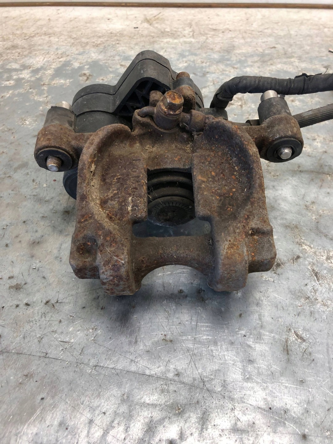 caliper brake right rear part FORD S-MAX MK2 DG9C-2D250-H