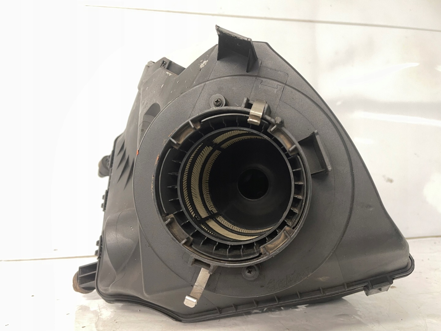 Gehäuse filter luft AUDI A6 C6 059133835E 3.0 225KM 04-11