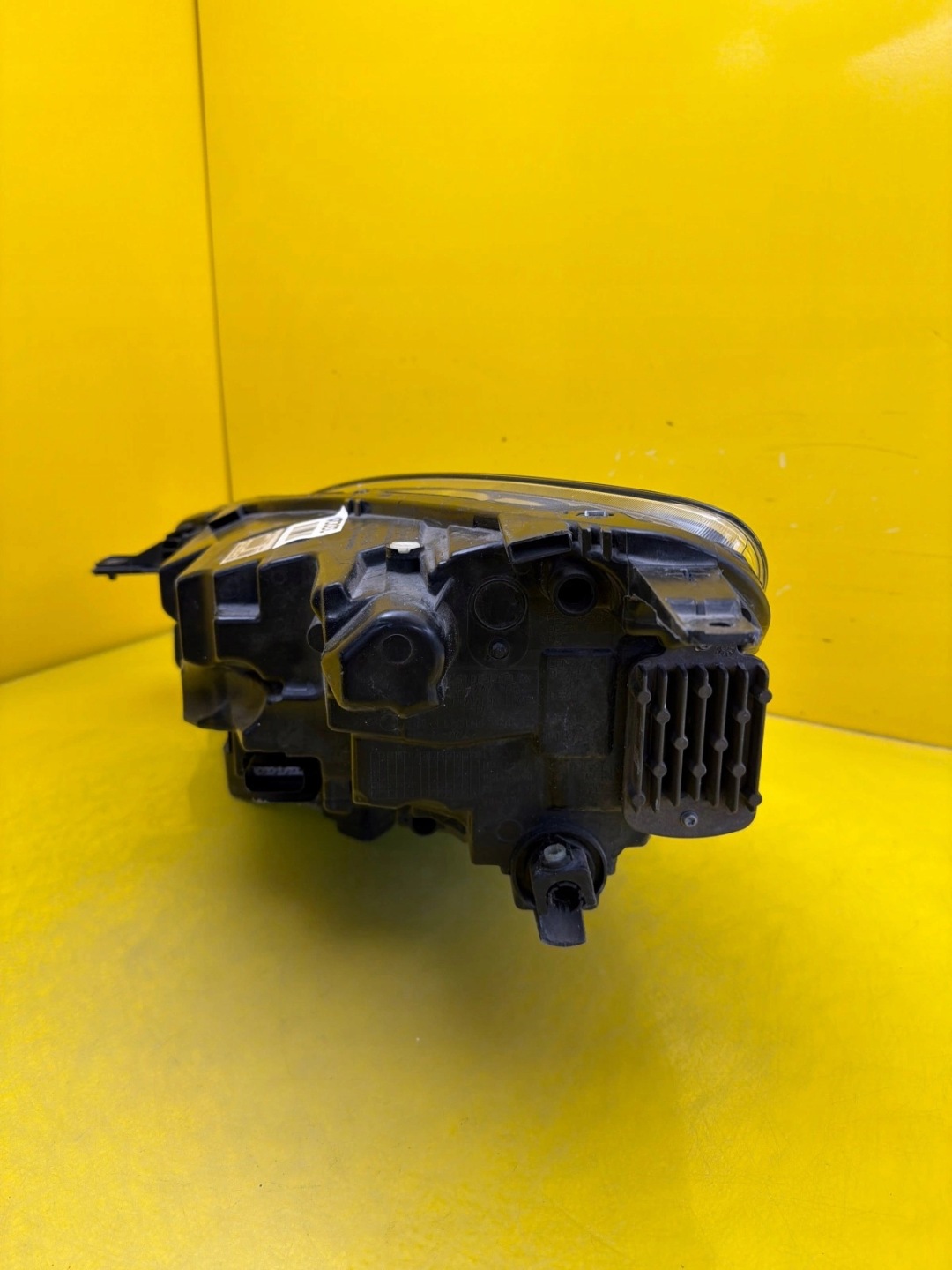 light right front Ford Kuga III MK3 2021 Full Led LV4B-13E016-AL