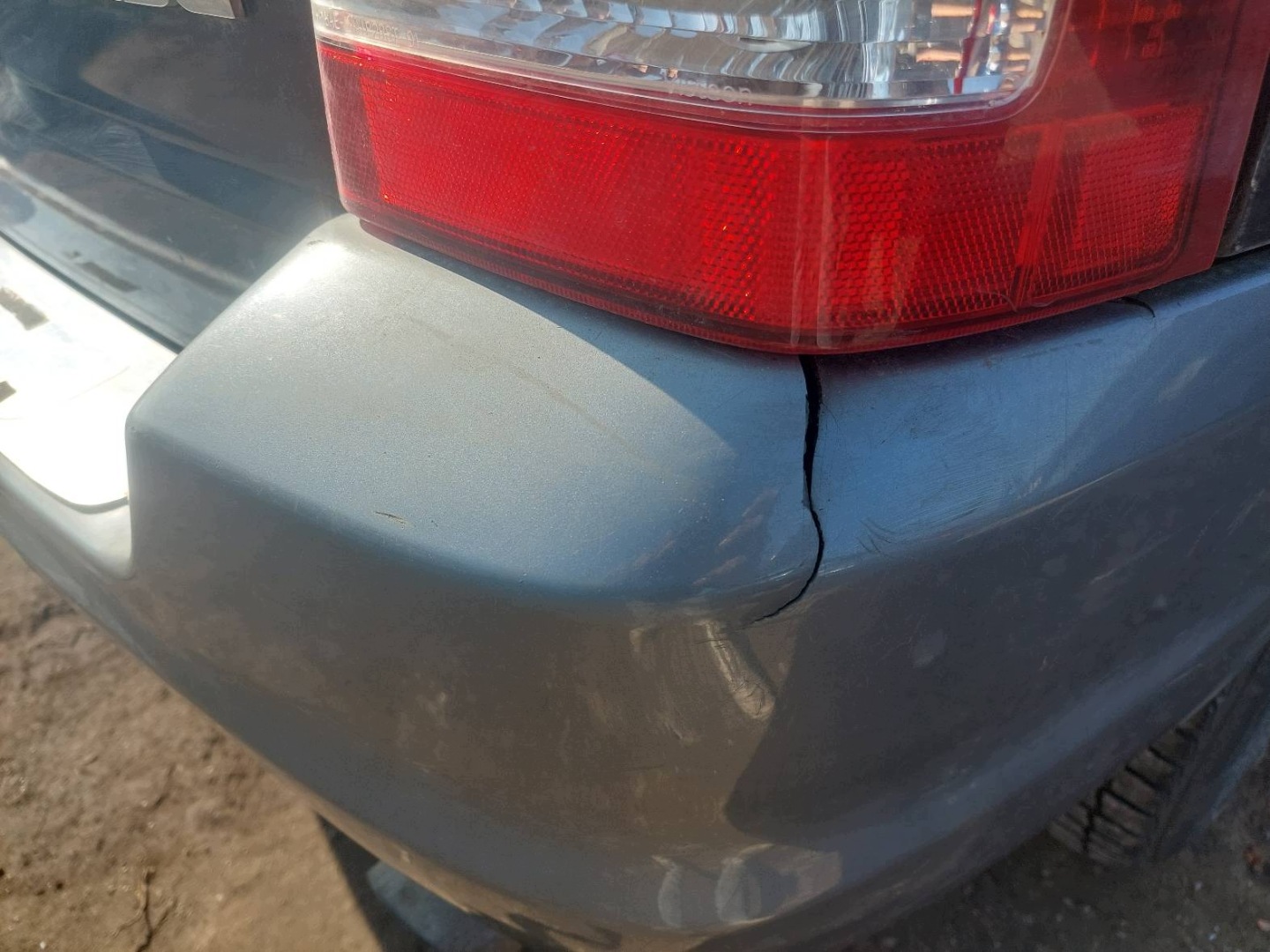 complete rear part MAZDA TRIBUTE pre facelift A2X trunk door boot bumper rear part lights
