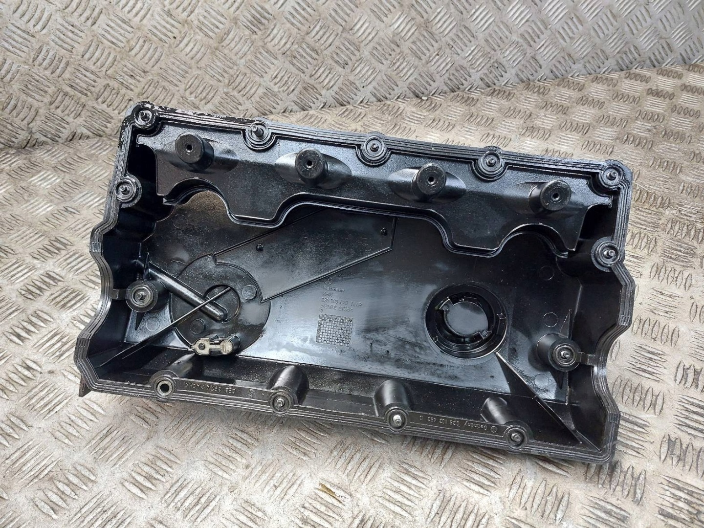 Abdeckung der Ventile VOLKSWAGEN PASSAT B5 FL 038103469R 038103475