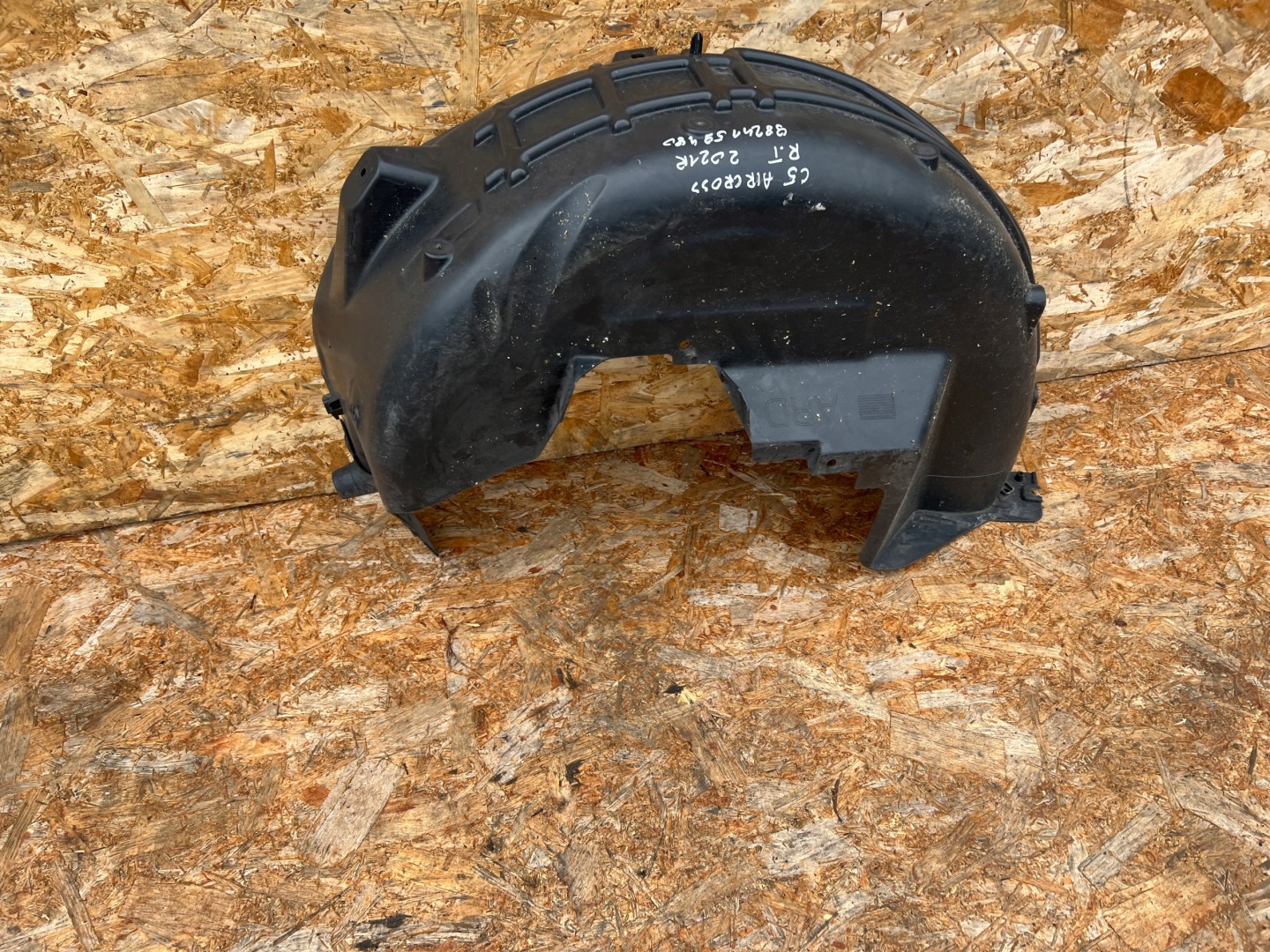 mudguard right rear. CITROEN C5 AIRCROSS 17-22R
