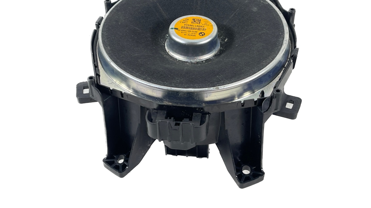 BMW X3 G01 speaker SUBWOOFER HARMAN KARDON 6811959