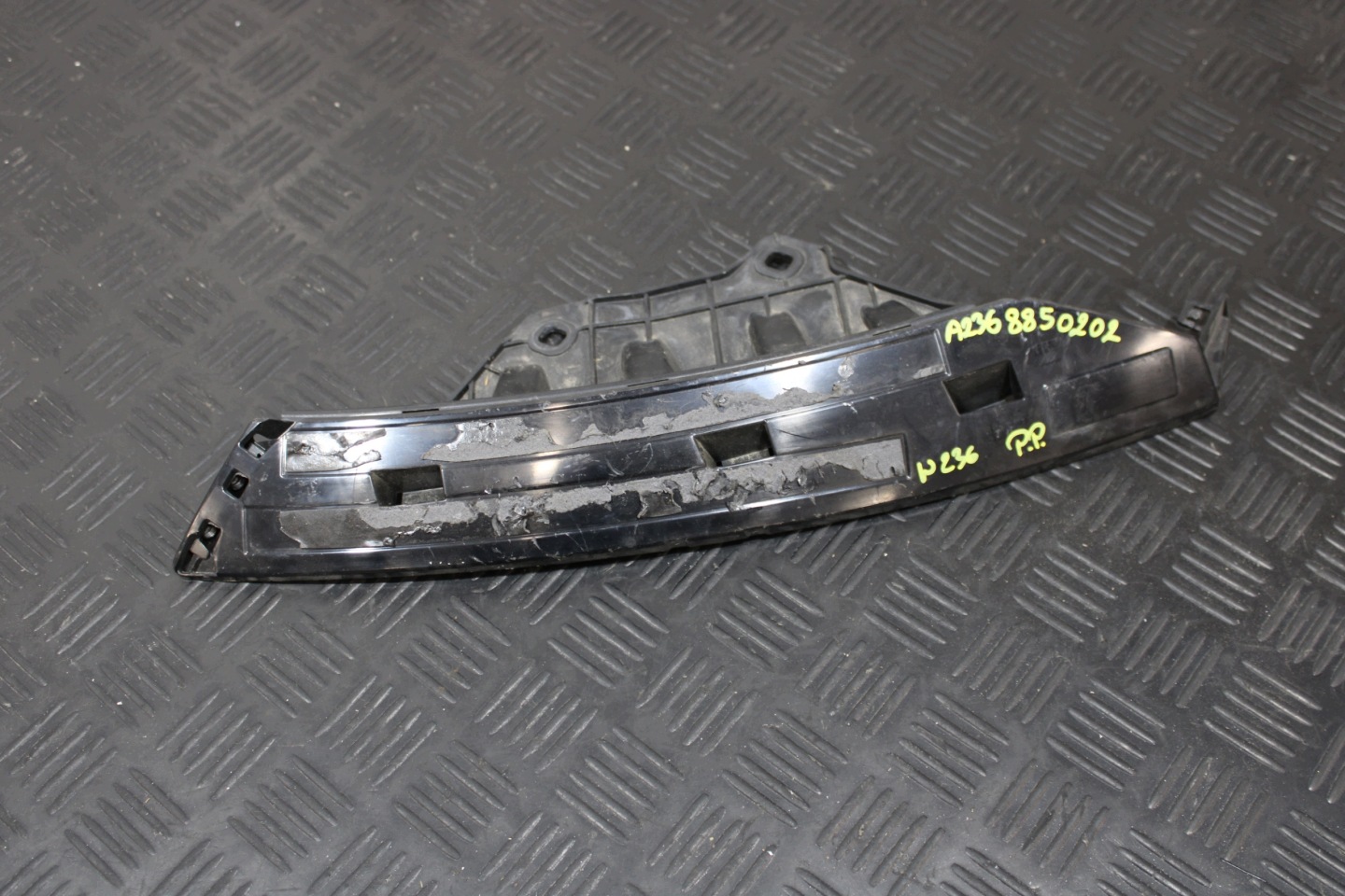 support holder right front A2368850202 MERCEDES-BENZ CLE 236 W236