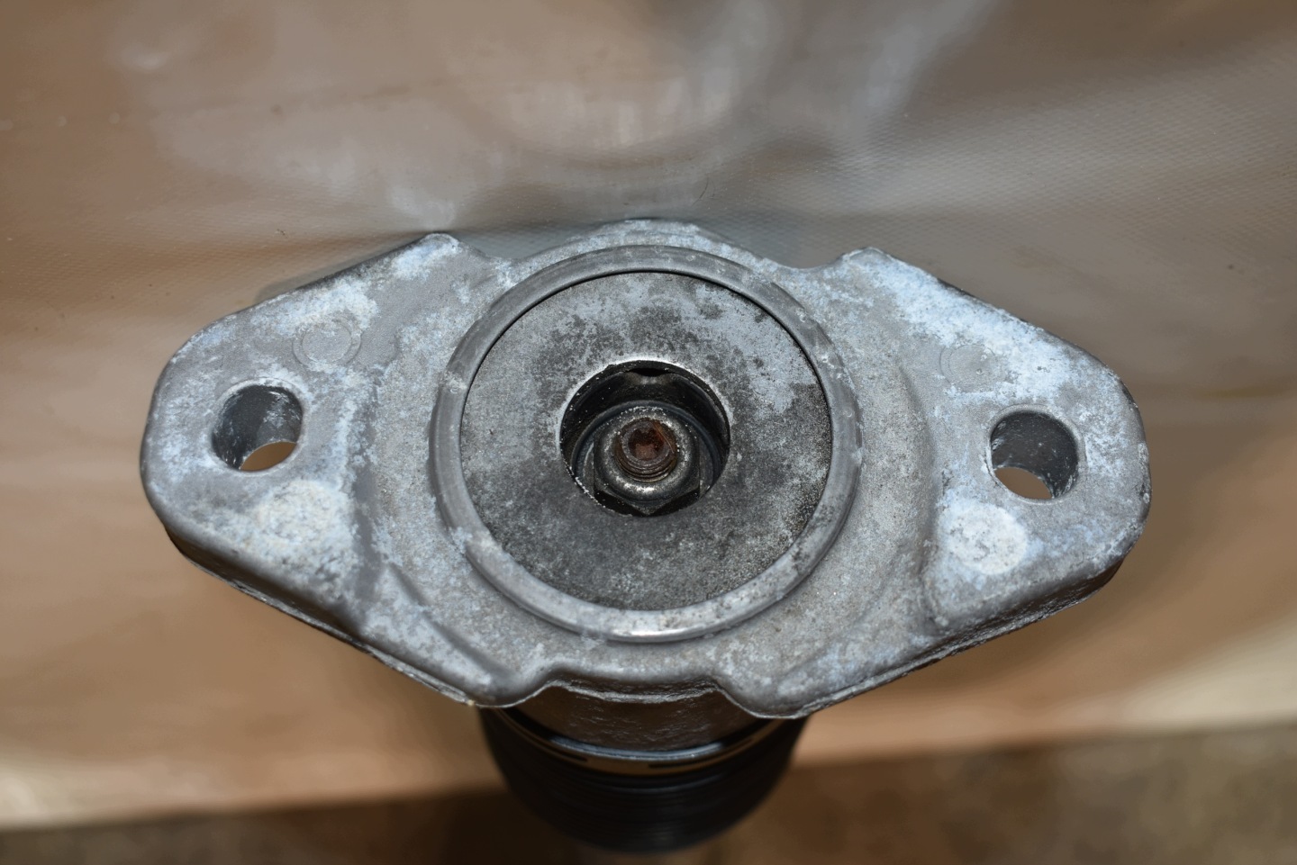 IDEALNY shock absorber rear part rear left MERCEDES GLS X167 1