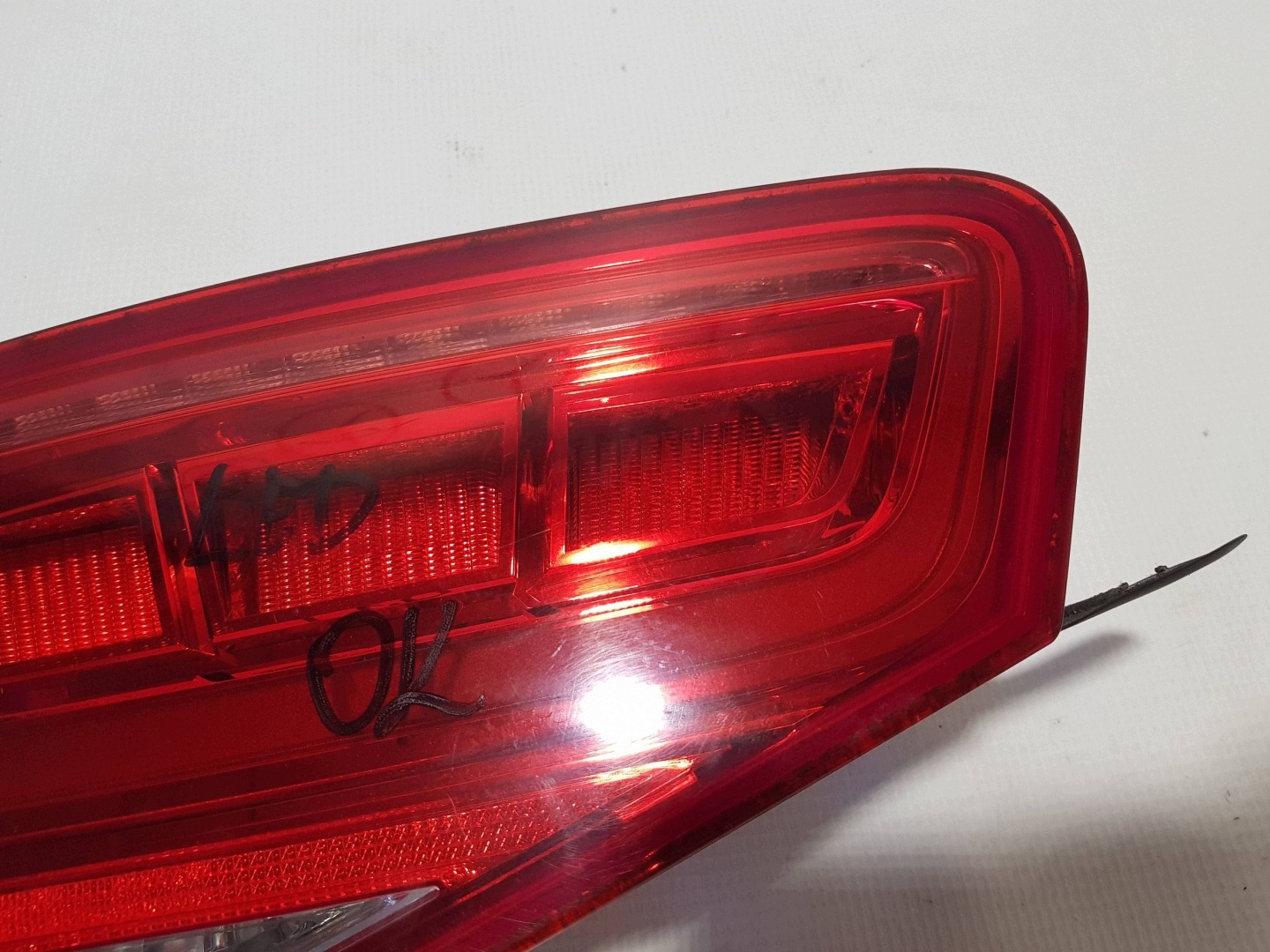 light left rear part left to the bonnet AUDI A8 D4 4H0945093