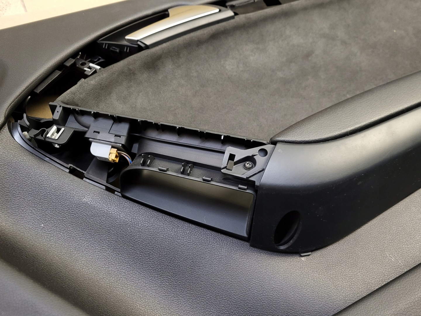 side upholstery ALCANTARA SOUL right armrest AUDI A5 8T COUPE EUROPA