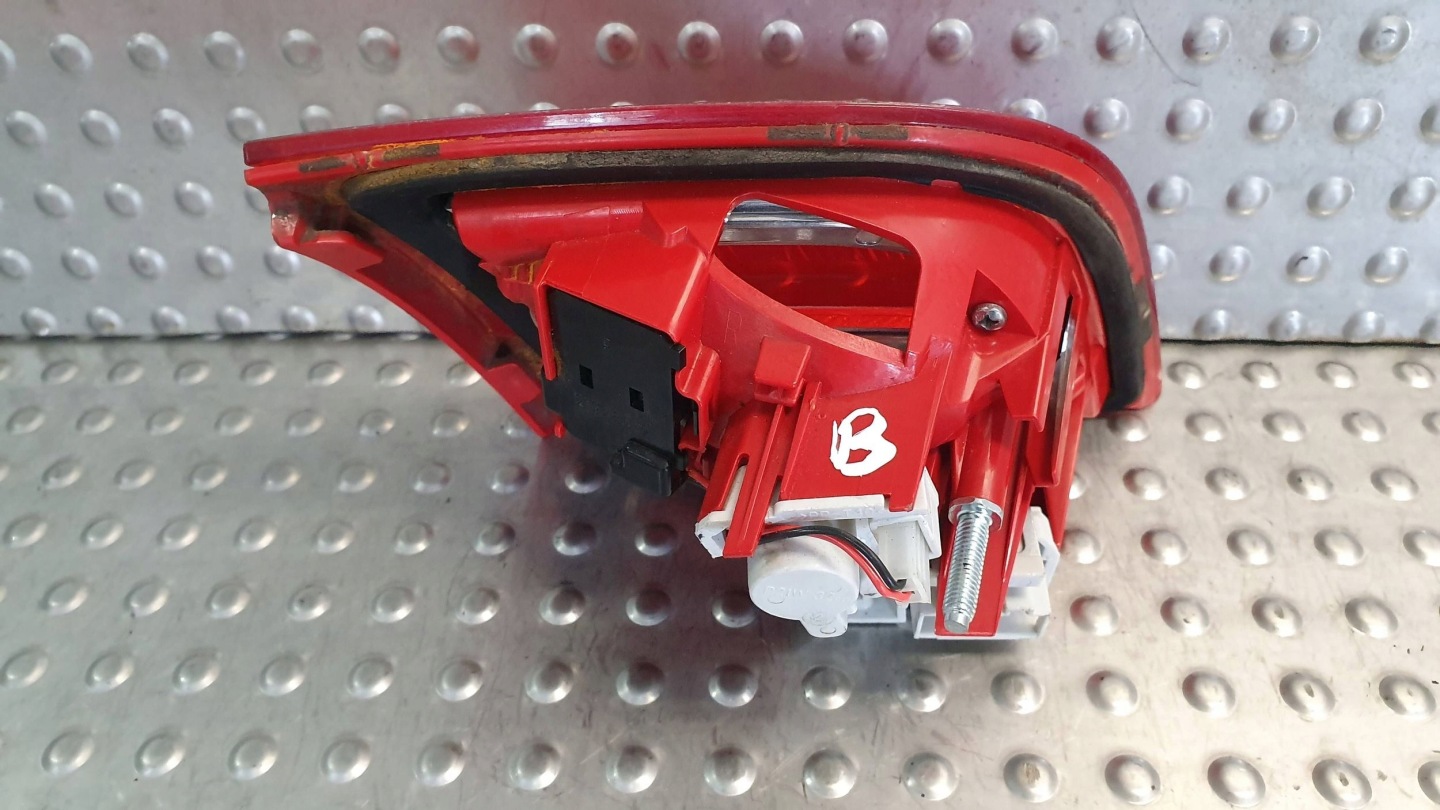 light rear part right AUDI A3 8P LIFT 8P4945094D 03