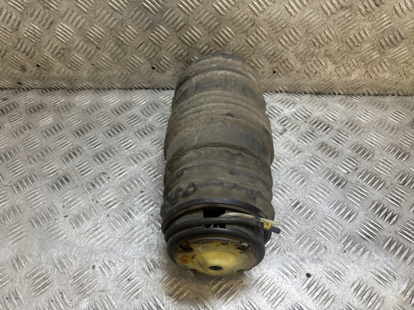 shock absorber rear part rear MERCEDES-BENZ E-KLASA W211