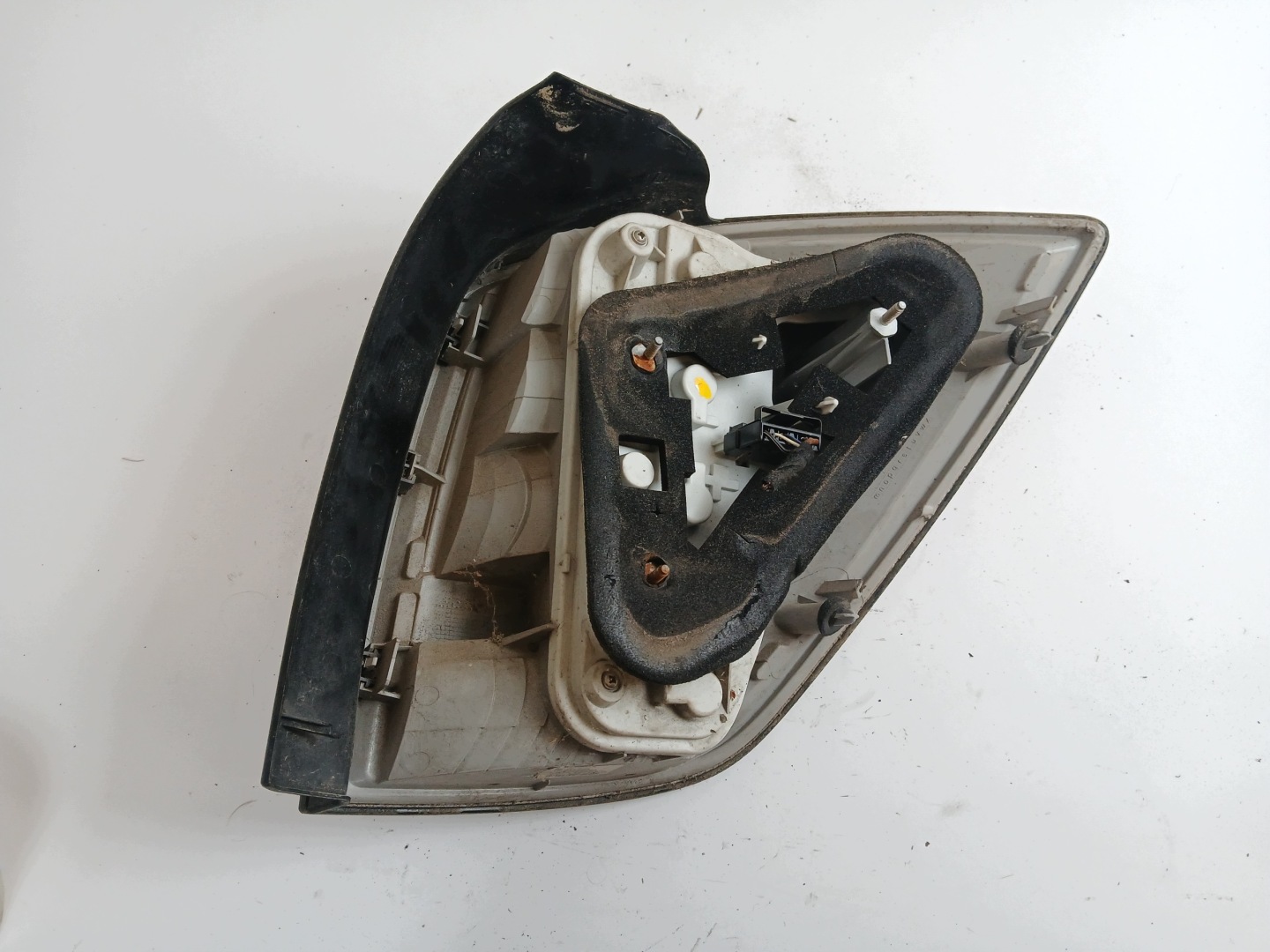 OPEL ASTRA III H KOMBI light left rear part 13223674
