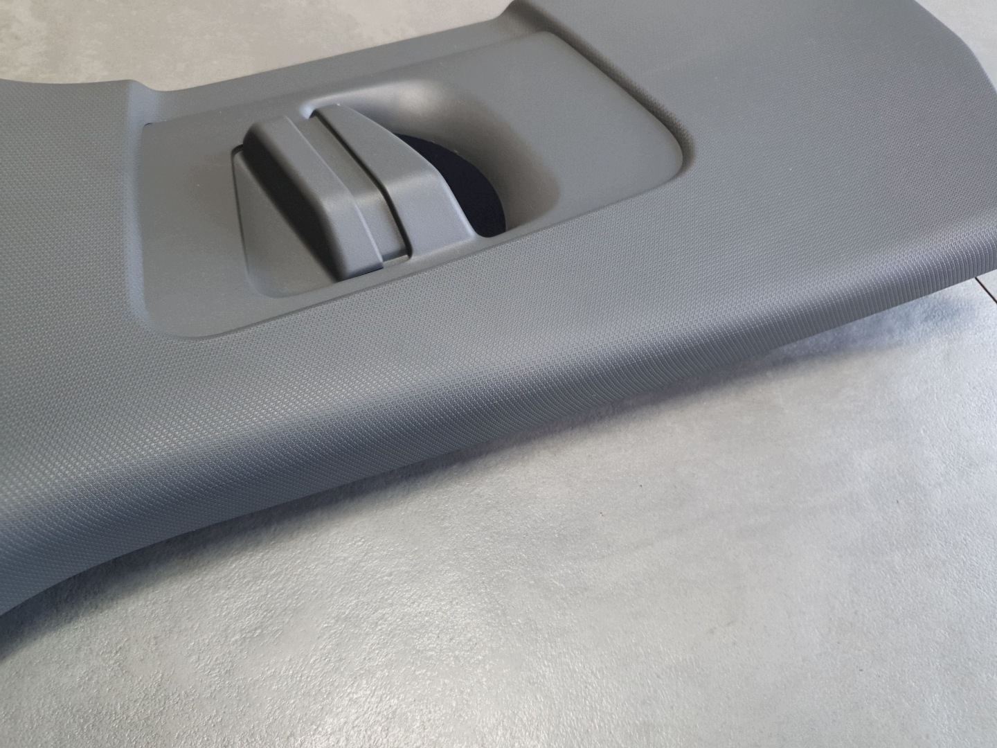 Audi A3 8Y hb cover slupka B upper left 8Y4867243