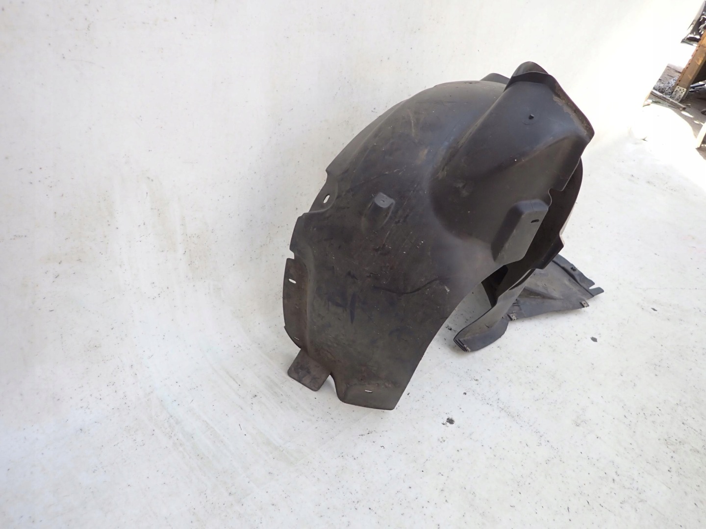 SKODA RAPID 12-19 mudguard left front front