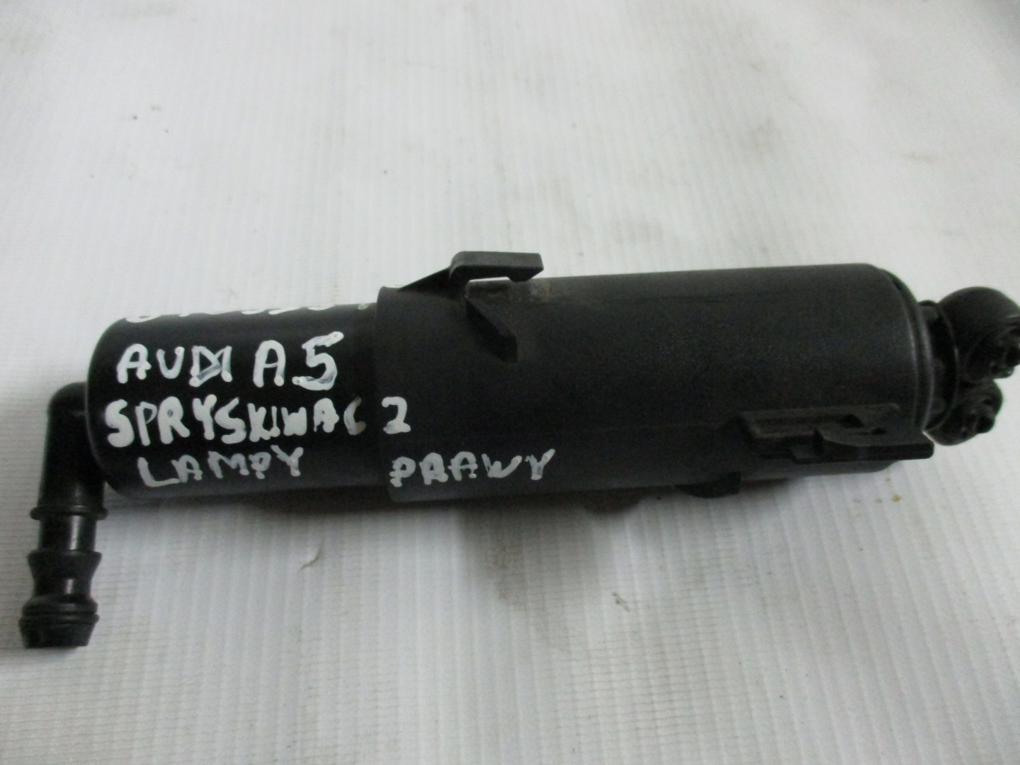 washer reflektora right Audi A5 8T095510ZA