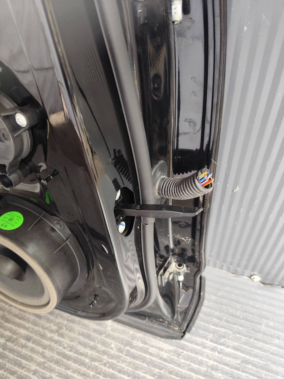 CUPRA FORMENTOR door rear. left complete DEMONTAZ