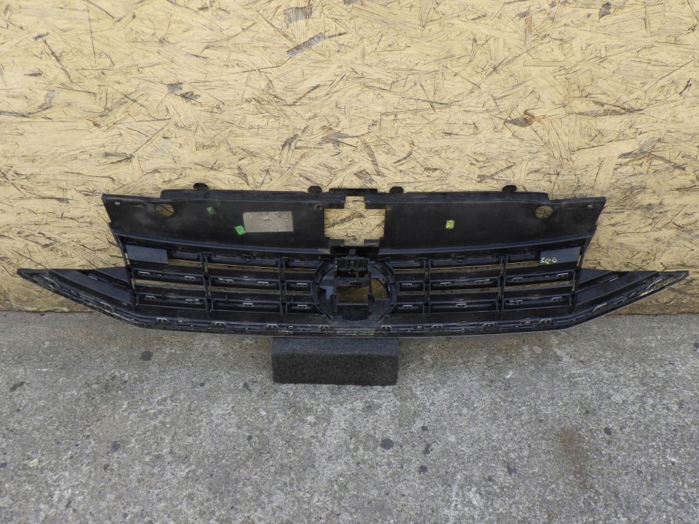 VW PASSAT B8 LIFT 3G 3G0 19- Grille
