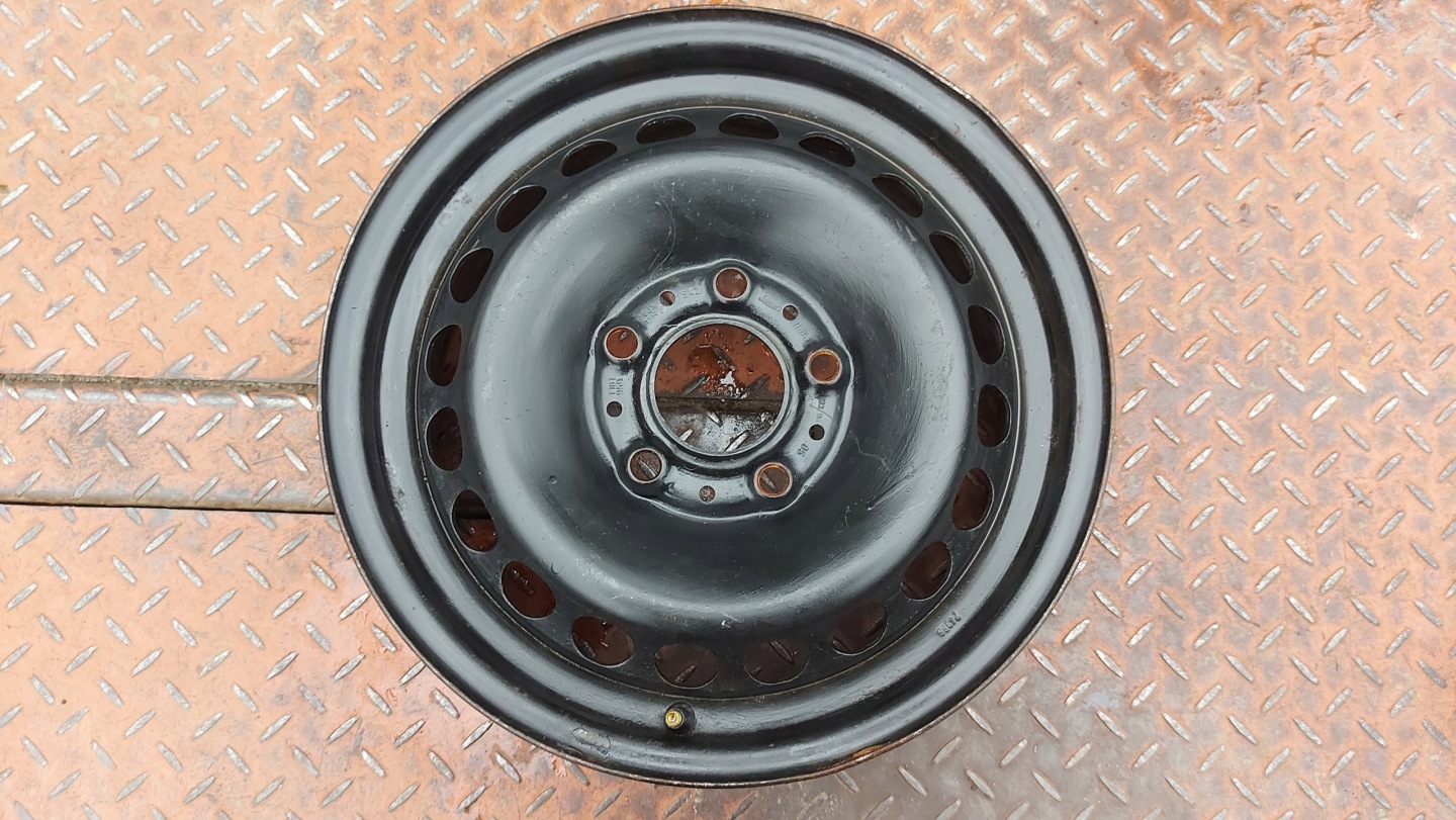 disk STALOWA 15 BMW 5x120 ET39 6,0"