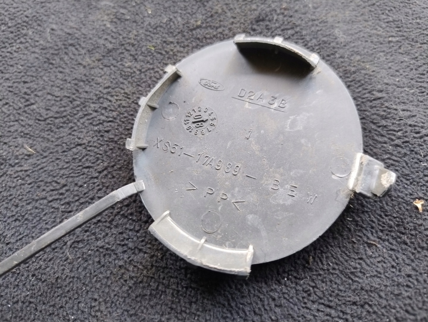 Abschleppöse der Stoßstange vorne FORD KA XS51-17A989-BEW
