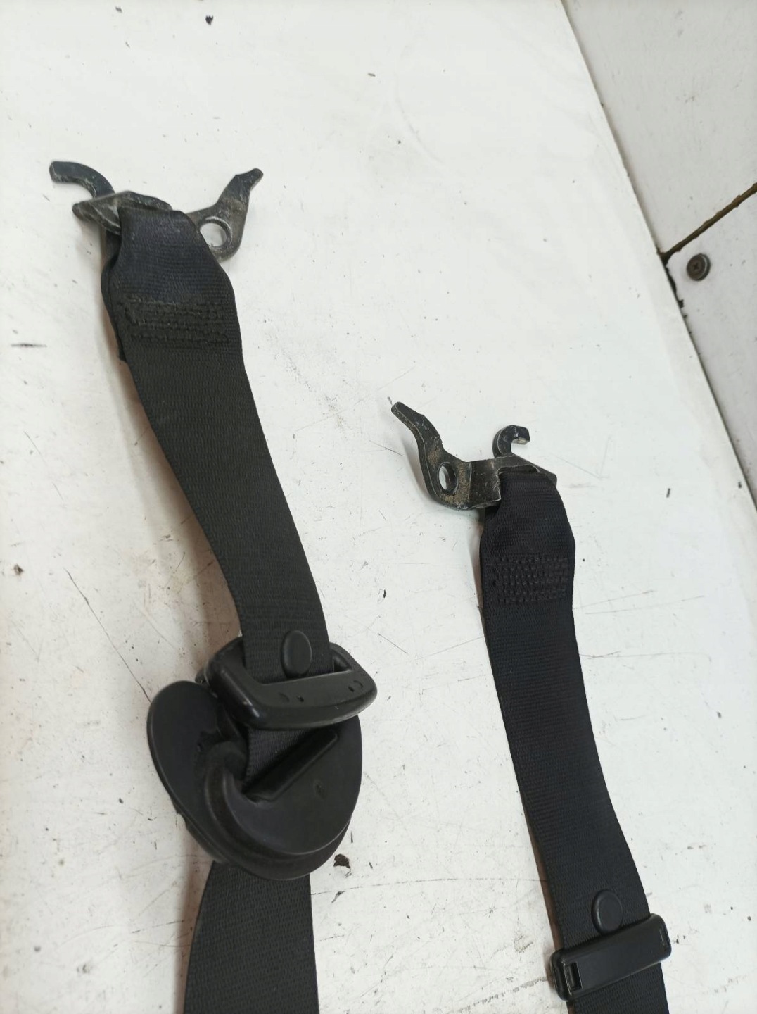 tension belt safety left right front KPL E91 330598483 Bmw Seria 3 E90