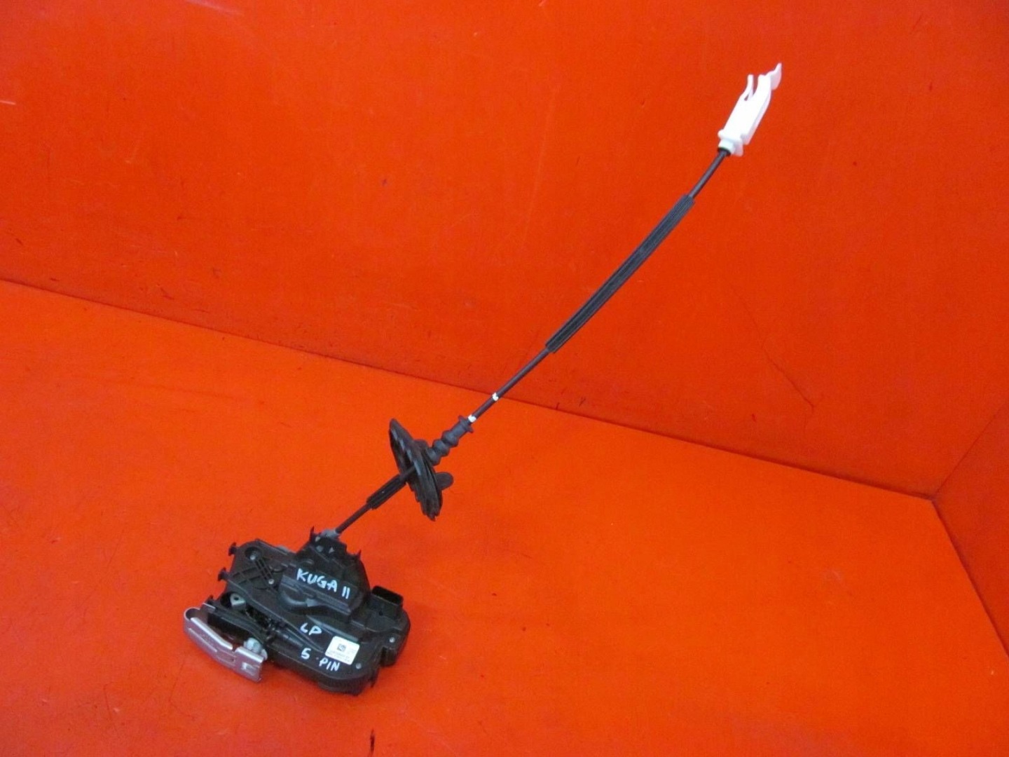 FORD KUGA III 3 20- lock door left front front 5 PIN LV4B-S264A27-DF EU