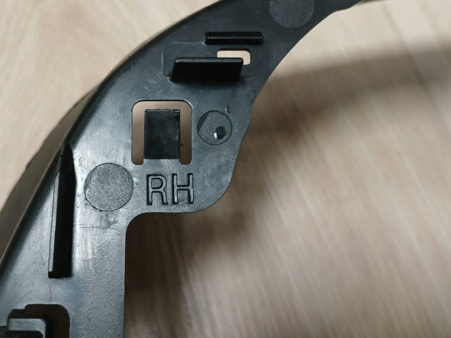 TESLA MODEL 3 obal RÁM pravého zrcadla OE
