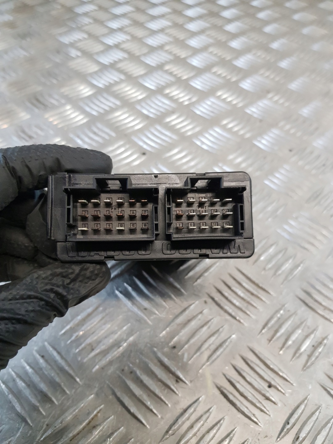 control unit module WABCO ECAS 4461700840 0004463017 MERCEDES 24V