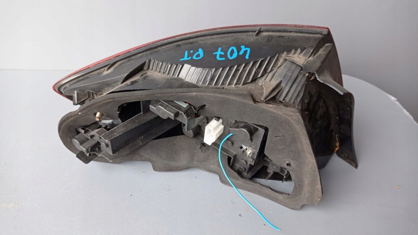 PEUGEOT 407 light right rear part EU