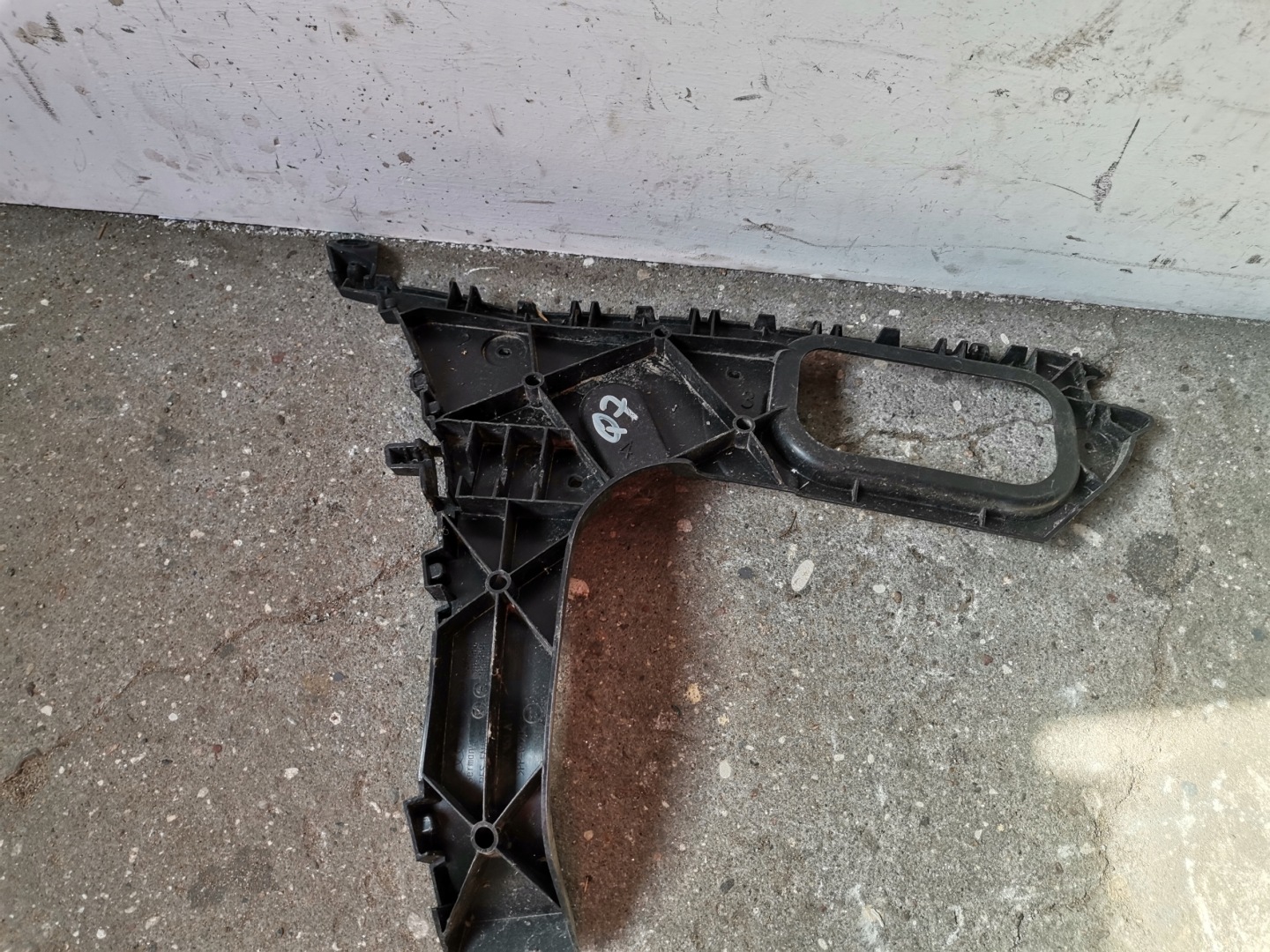 bumper bracket left rear part AUDI Q7 4L0807453A