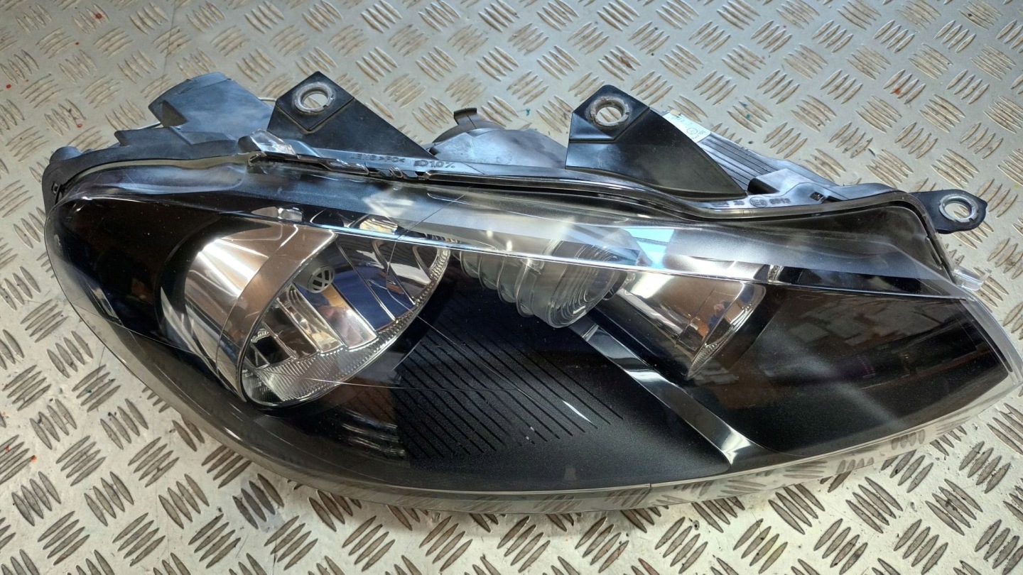 light right front VW GOLF VI 2008R-> VALLEO