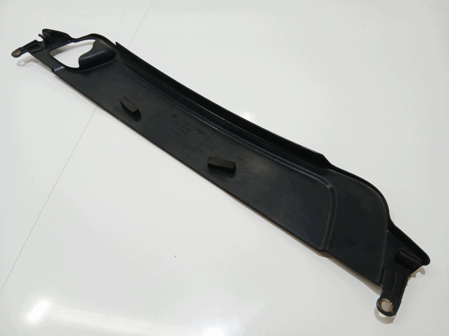 krytka stěny předního BMW E60 2.0D 7803340 (0005085)