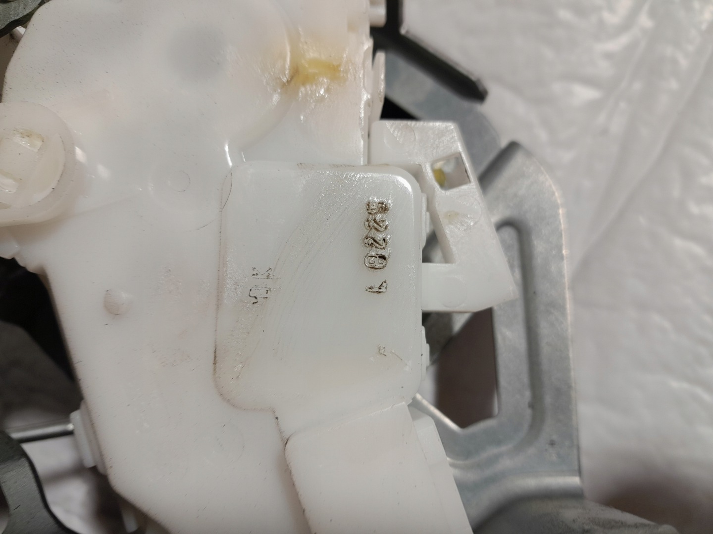 HONDA ODYSSEY V 18- Schloß Tür heck