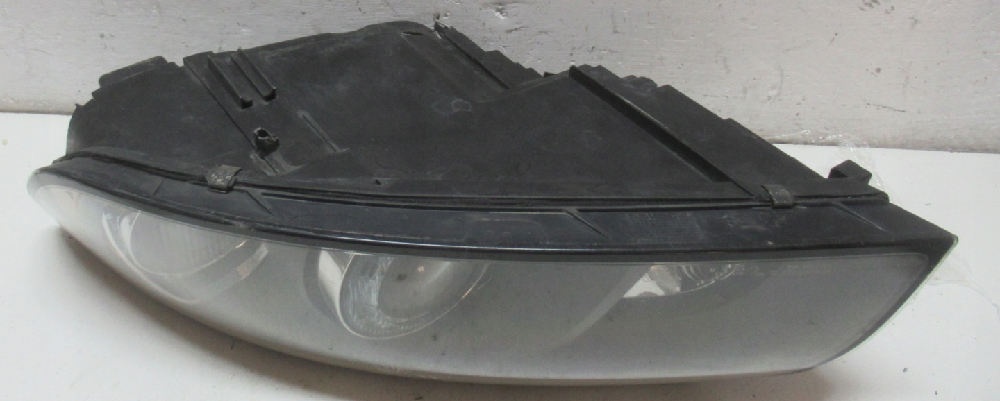 VOLVO V50 2.4 D 06R light left front XENON 3069889