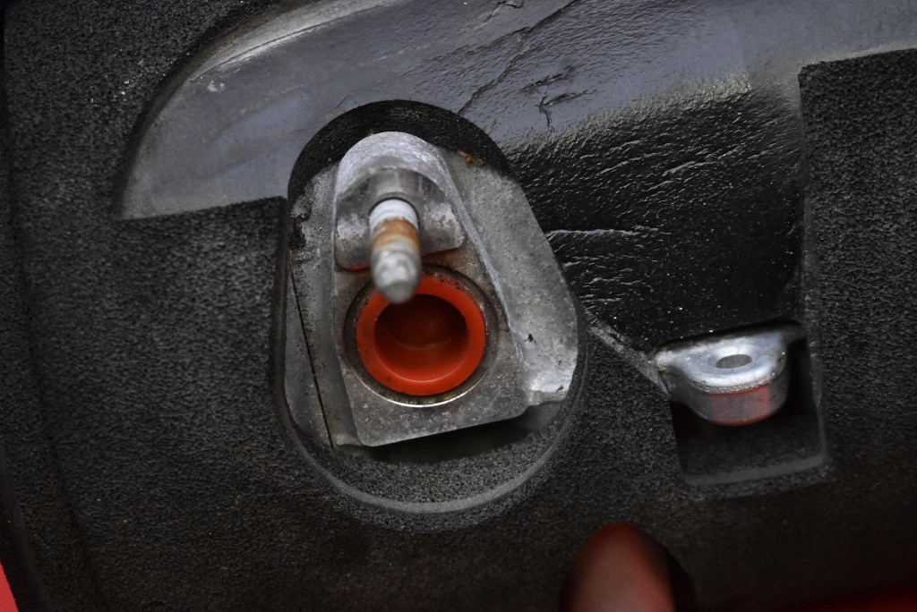 kompresor pumpa klimatizaci TESLA MODEL Y 299 KM 20