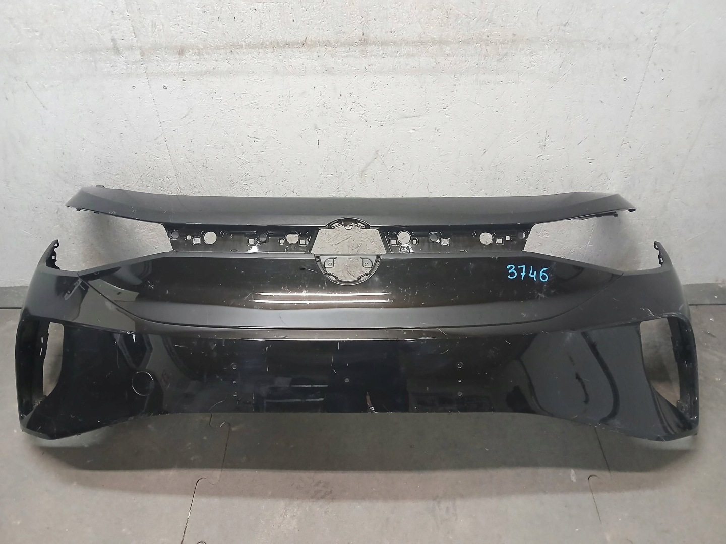 bumper front VW ID4 ID-4 ID 4 11A