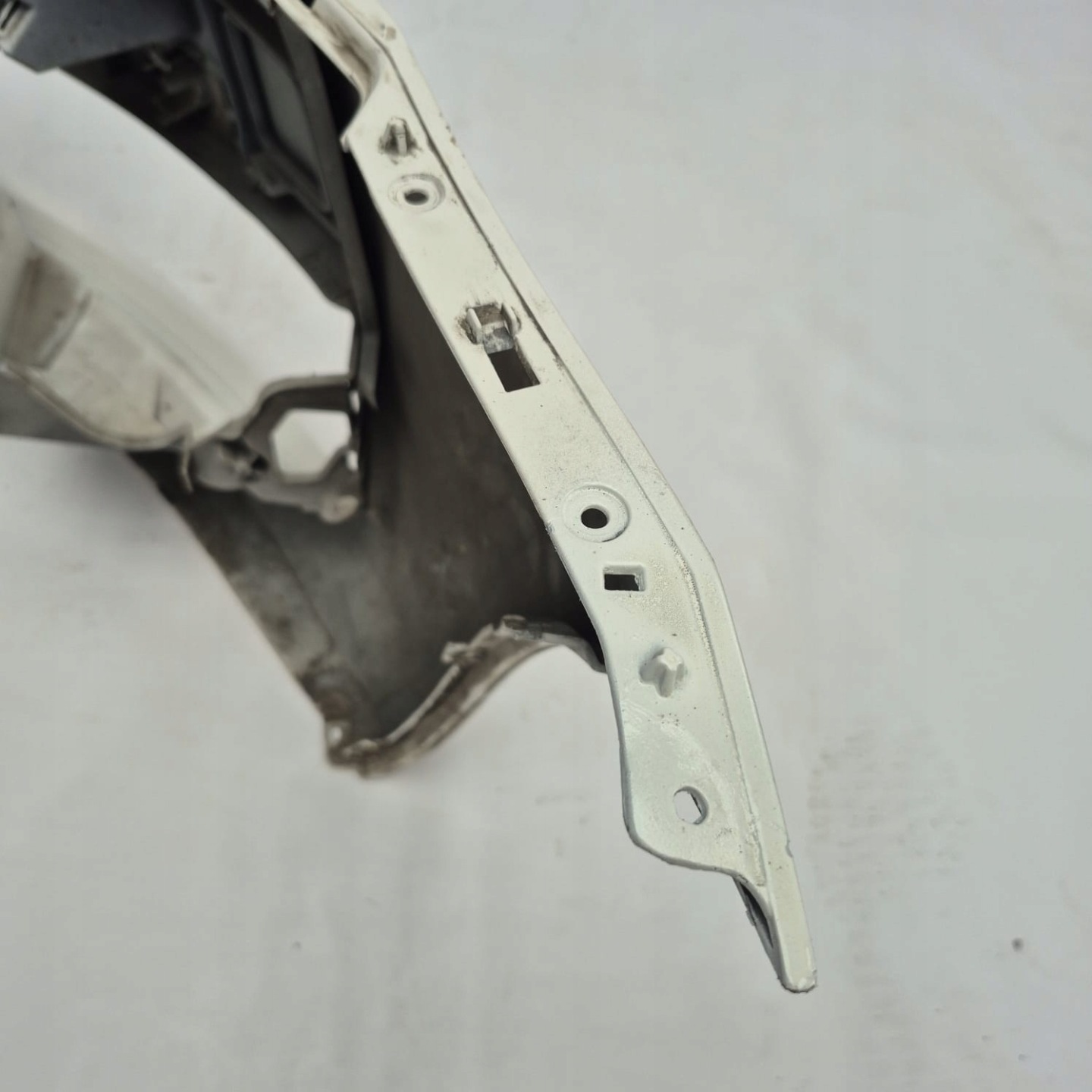 SKODA OCTAVIA III LIFT 16- bumper front front 4XPDC SPR 5E0807221N