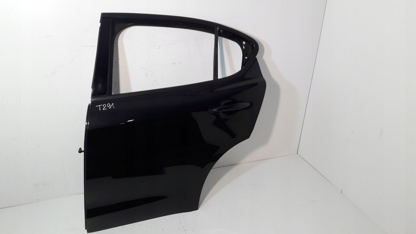 Alfa Romeo Stelvio Tür hinten