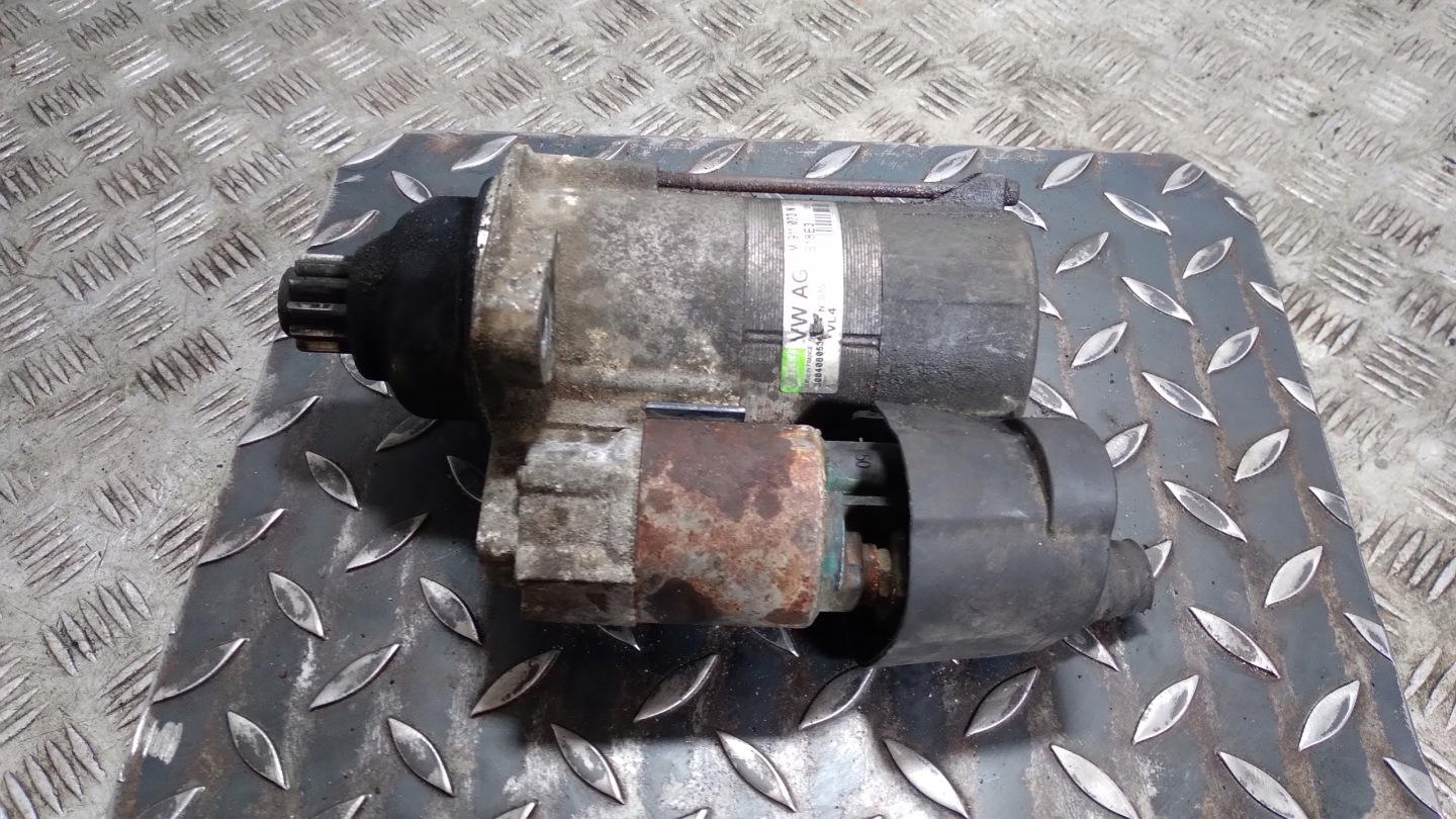 starter VOLKSWAGEN GOLF 5 plus 02M911023N