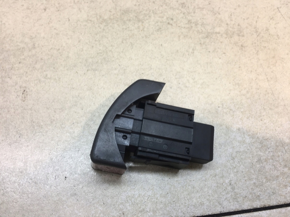 Schalter Leuchten des warnblickschalters OPEL COMBO C 9164141