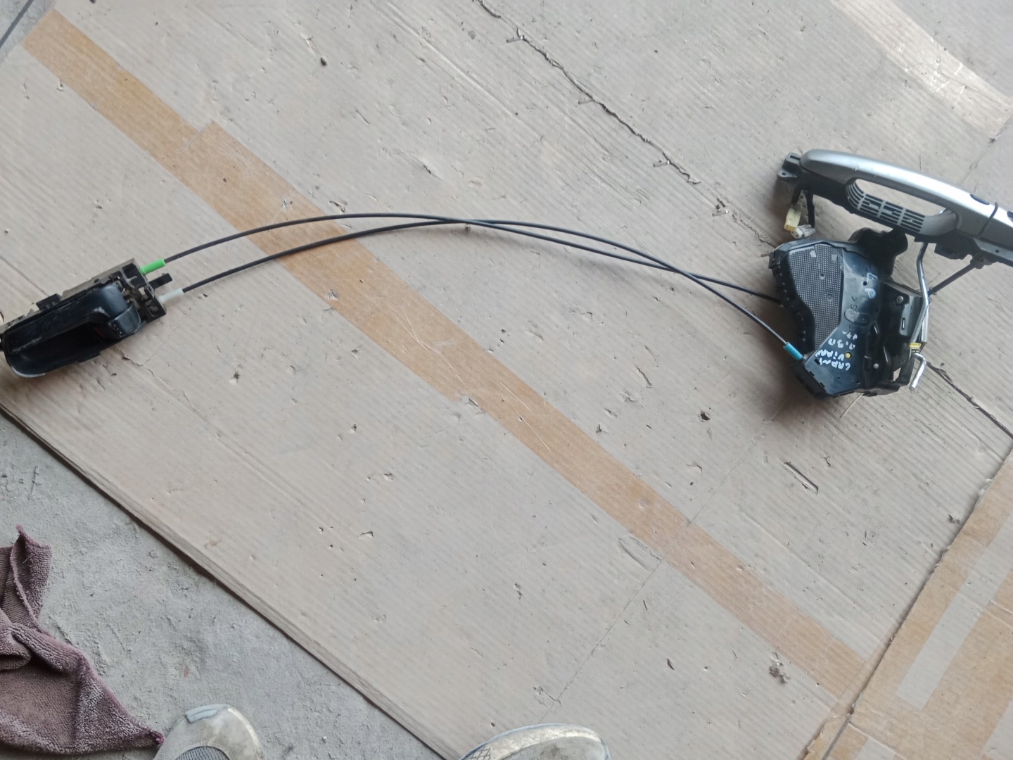 lock handle door left front SUZUKI GRAND VITARA