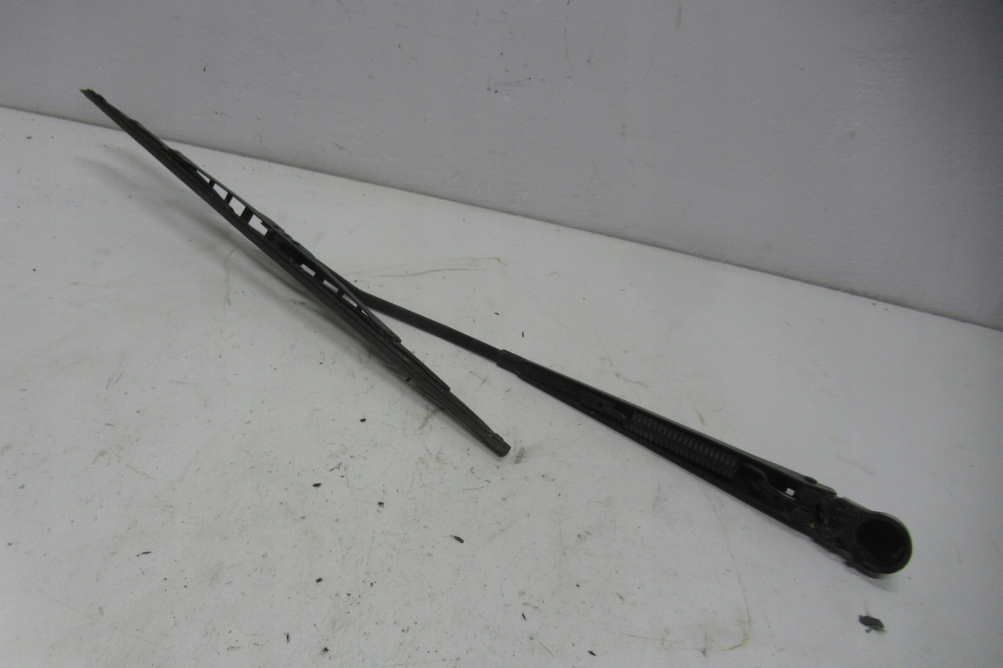 FORD EXPLORER 99R wischerarm links