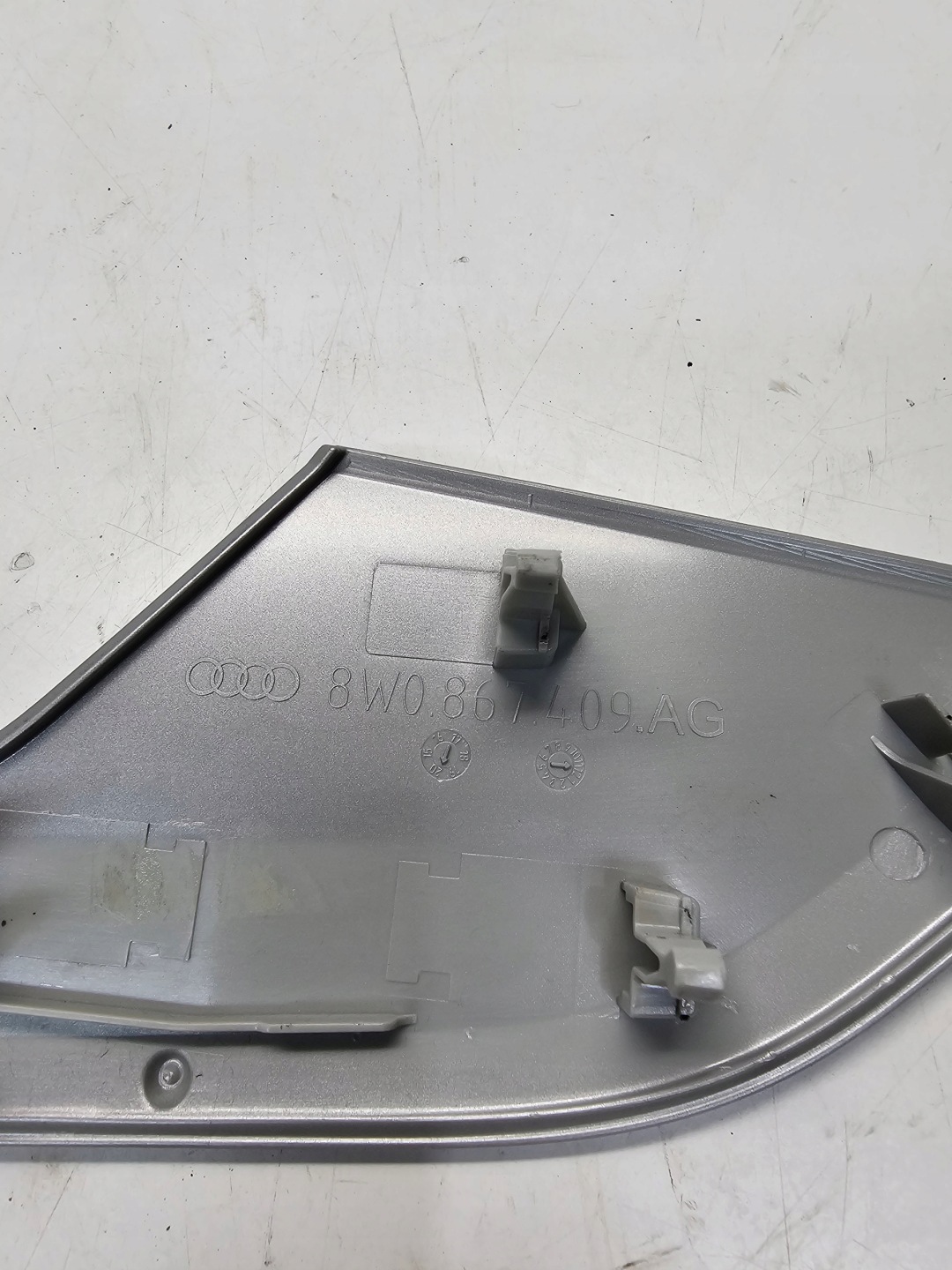 DEKOR moulding door left front AUDI A4 B9 8W0867409AG