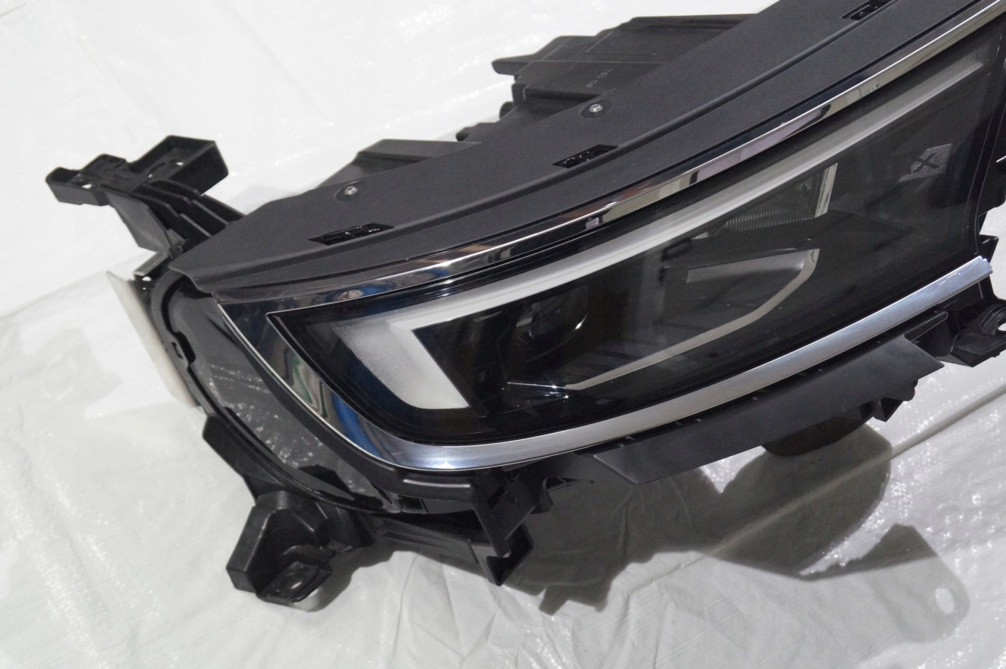 light front front right OPEL MOKKA B INTELLI LUX LED 2020-2024 L90094996
