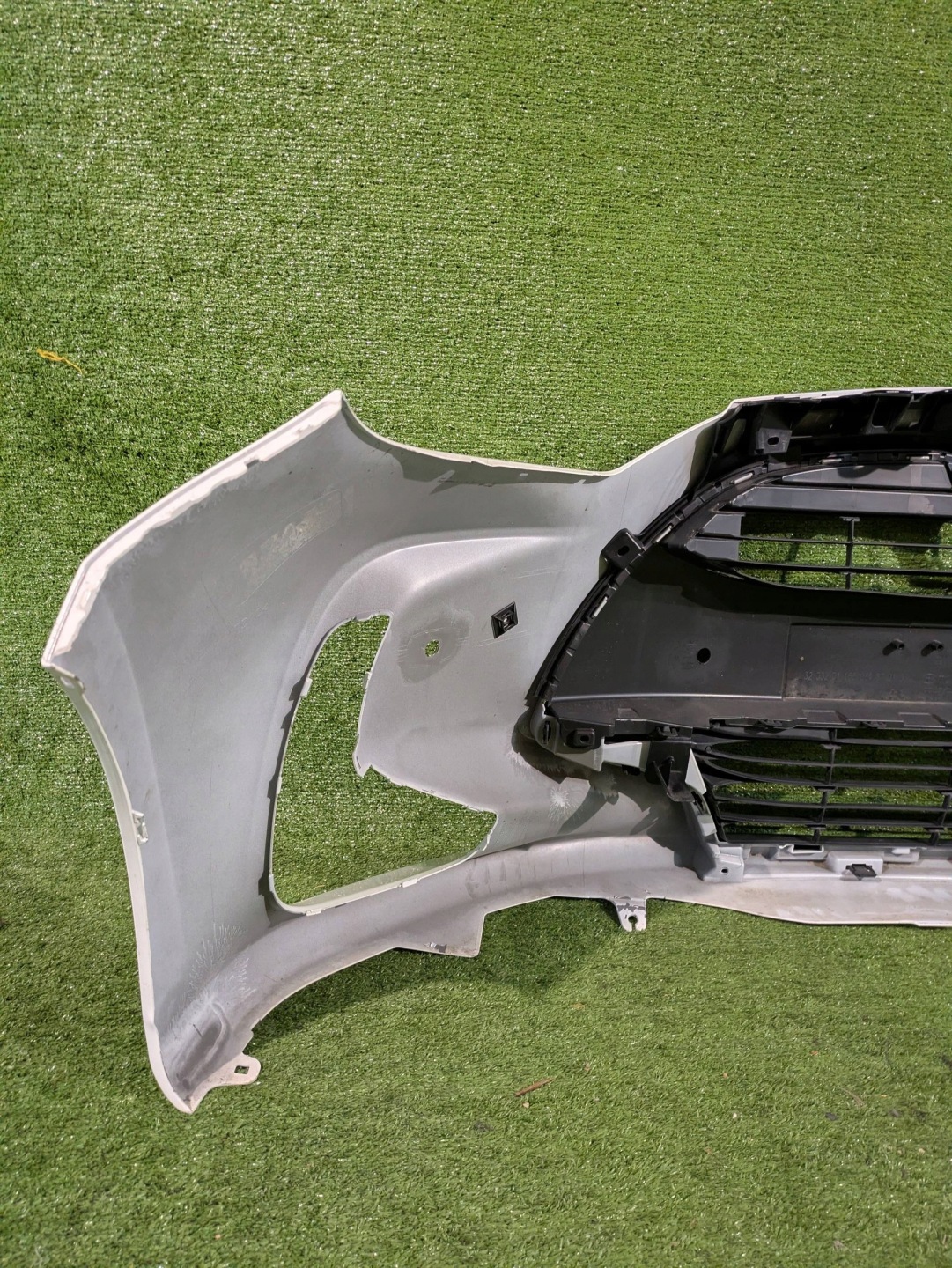 front bumper front TOYOTA YARIS IV 20- NR.Z7916