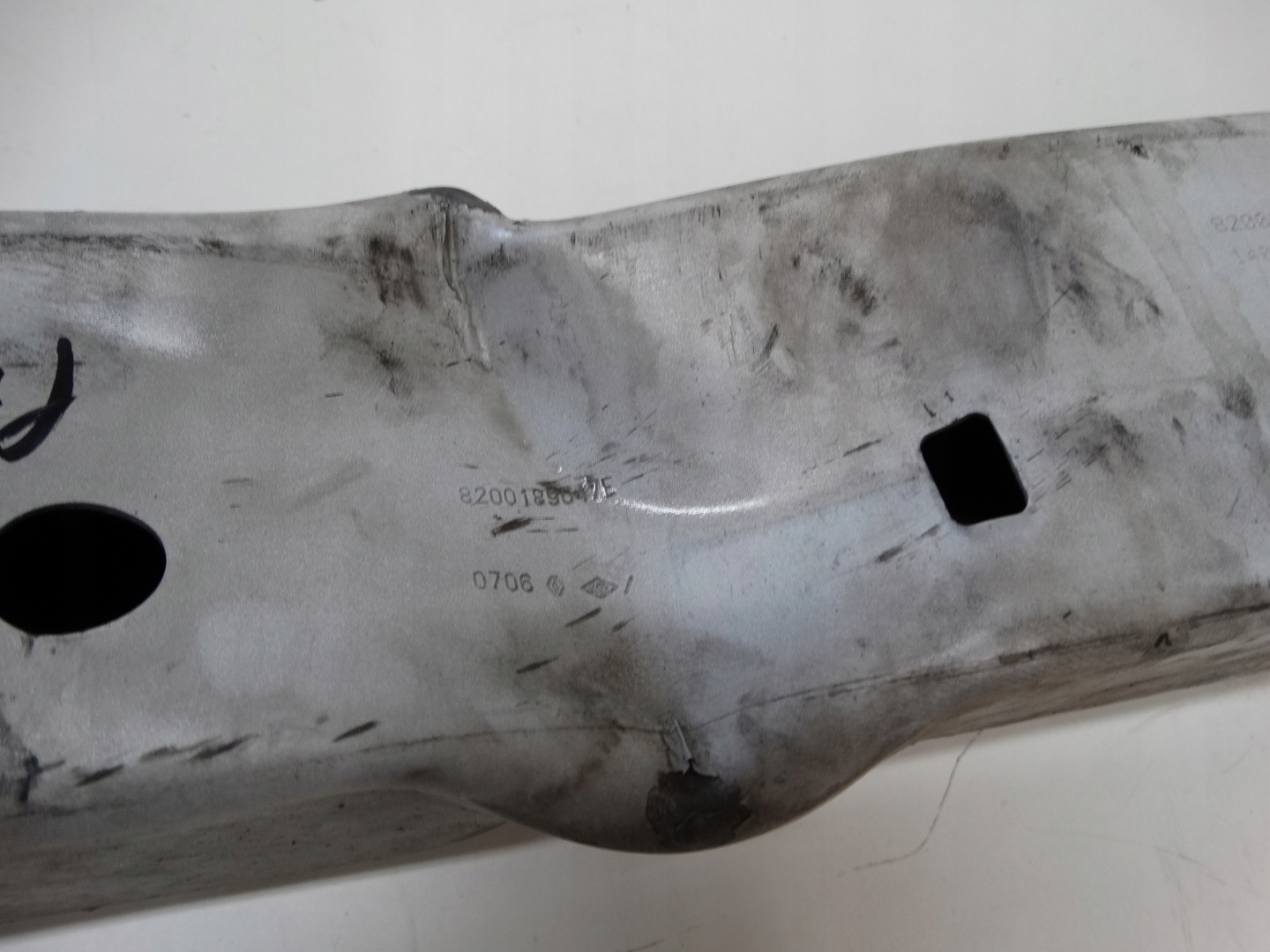 bumper support front RENAULT MASTER II 8200189647E