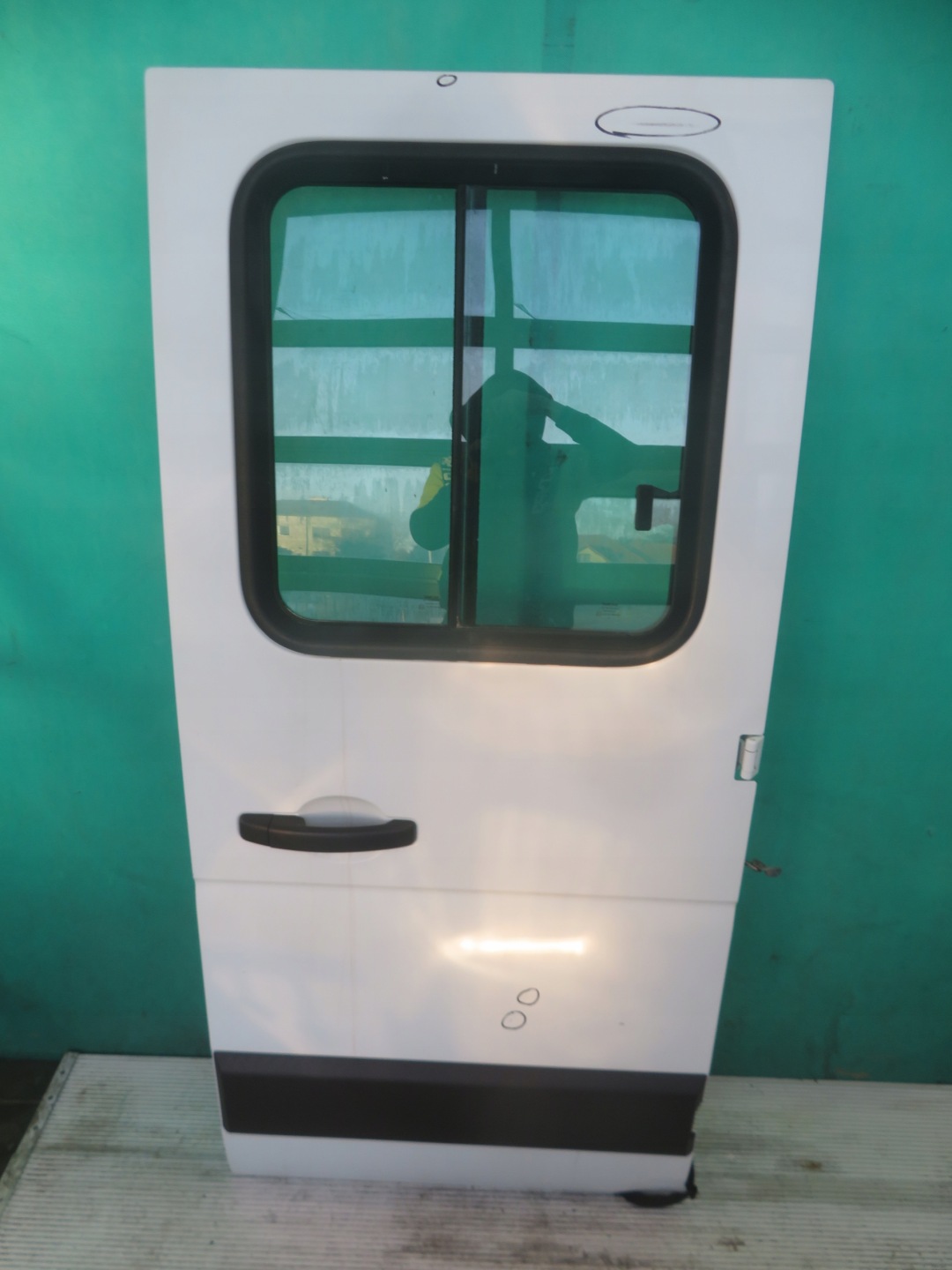 door right rear. DUBEL KABINA RENAULT MASTER 15R
