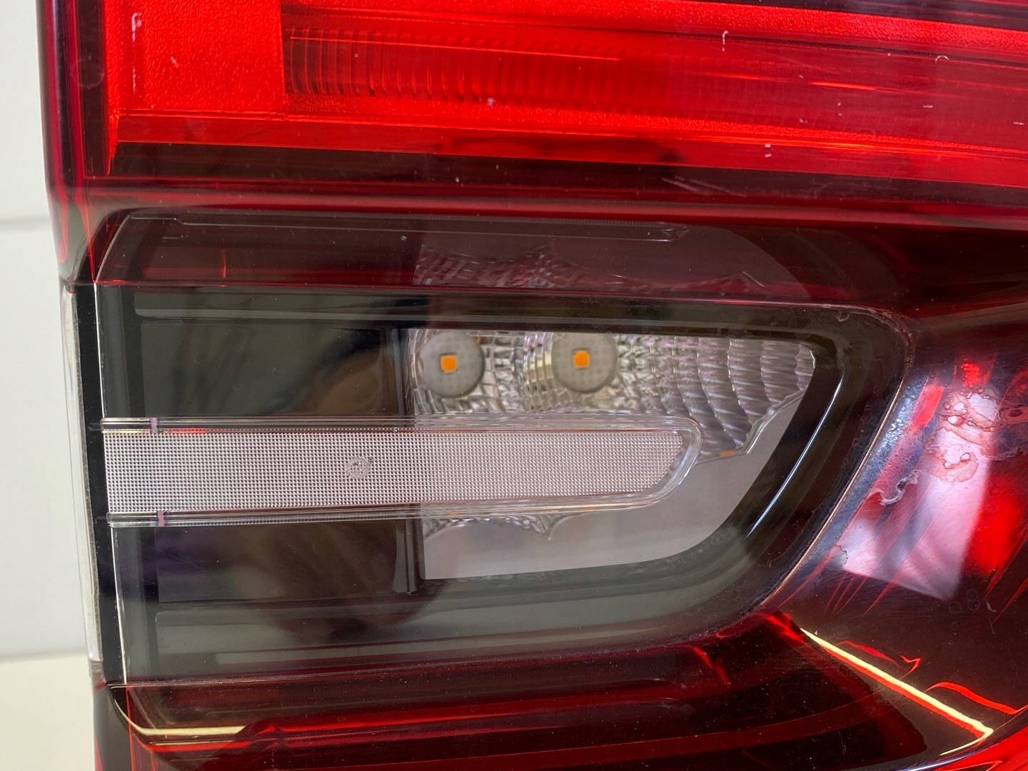 light rear to the bonnet left side Renault Kadjar 2018 265553530R