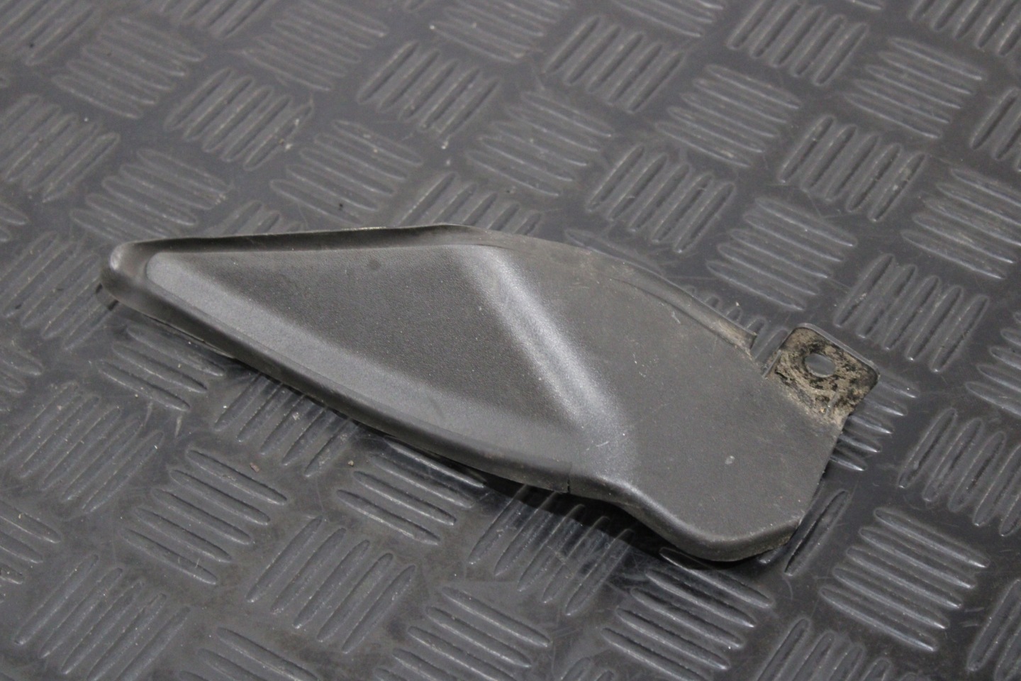 spoiler cover under the window right 505438490 ALFA ROMEO GIULIA