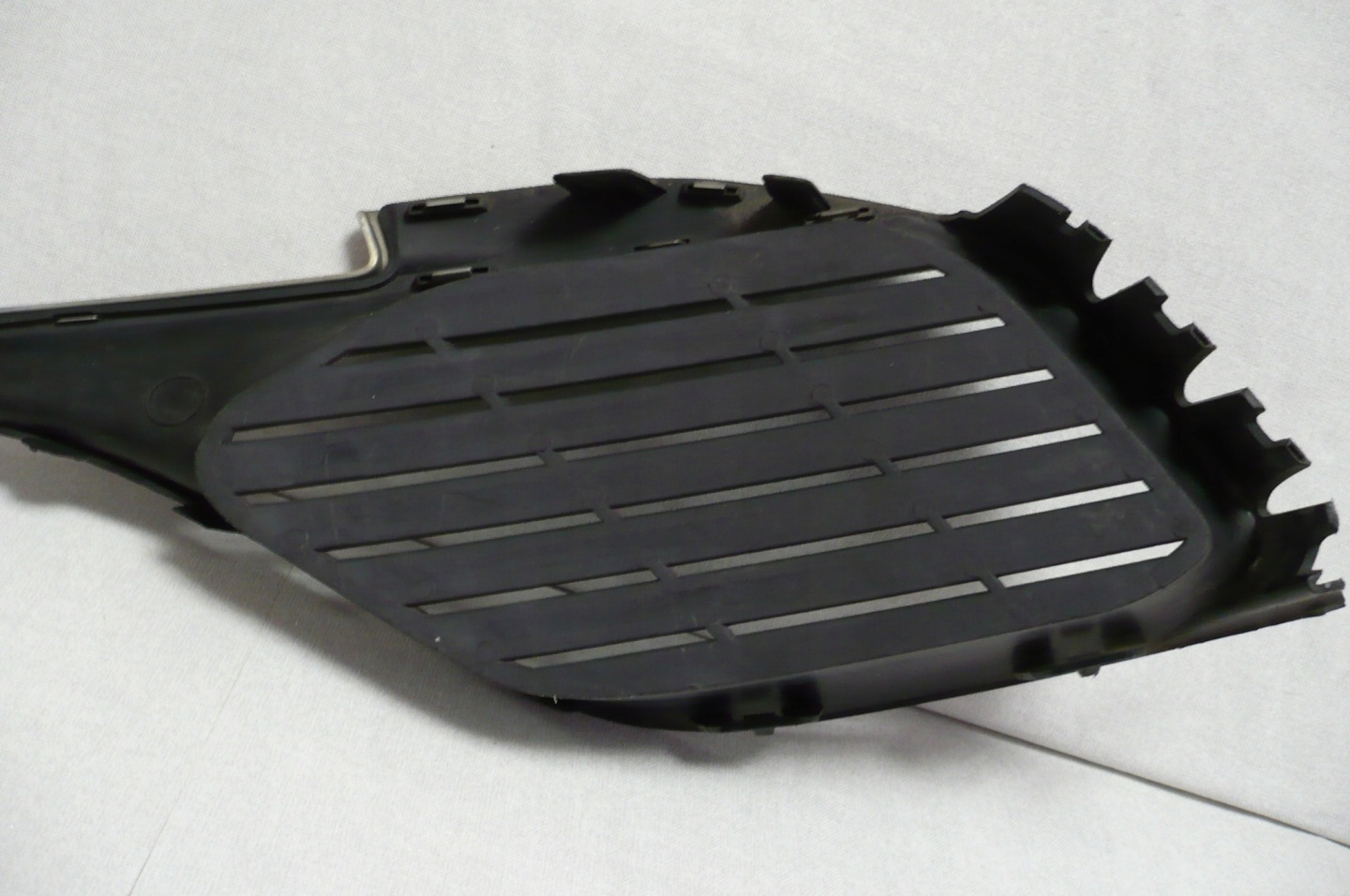 PEUGEOT 308 II 2 T9 13- grid of a bumper left front original